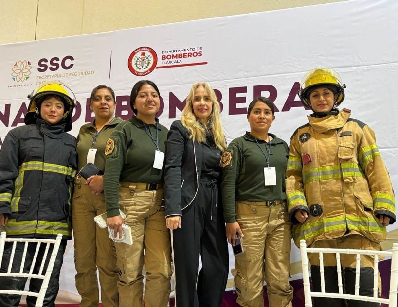 Mexico Women Firefighters 4 resized.jpg
